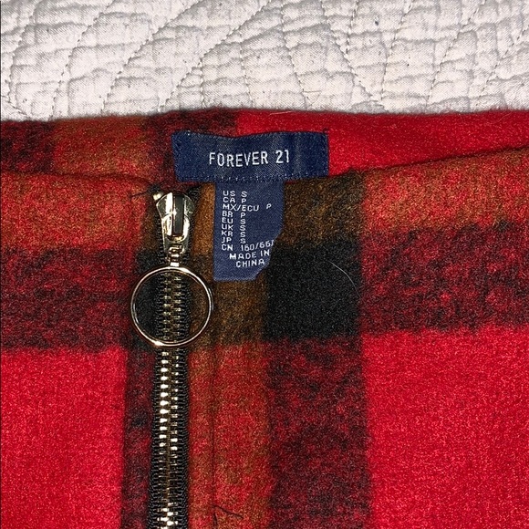 NWOT FOREVER 21 Skirt! - Picture 2 of 3
